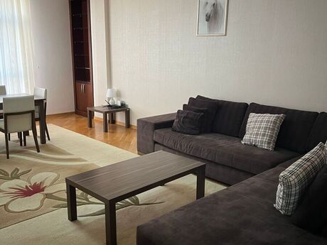 Объявление №5915279 - Баку, м. Иншаатчылар, 3-комн., 140 м², 5/19 этаж