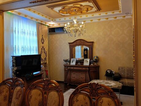 4 otaqlı köhnə tikili - Sumqayıt - 141 m²