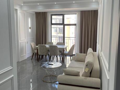28 Mayda 2 otaqlı yeni tikili mənzil kirayə verilir, 75 m², 1 500 AZN/ay, şəkil 4 / 12