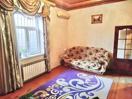 3 otaqlı həyət evi/bağ evi - Suraxanı r. - 80 m²