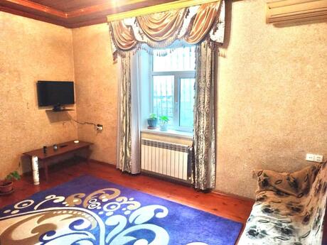 3 otaqlı həyət evi/bağ evi - Suraxanı r. - 80 m²