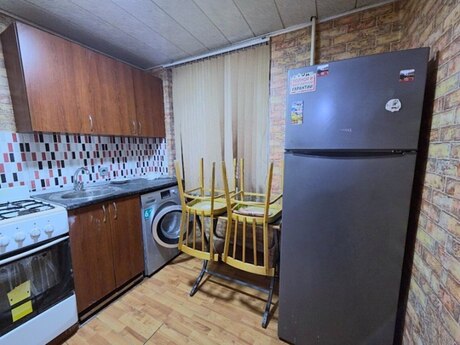 2 otaqlı köhnə tikili - Elmlər Akademiyası m. - 50 m²