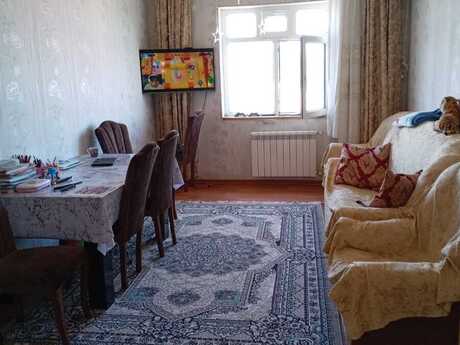 5 otaqlı köhnə tikili - Əmircan q. - 100 m²