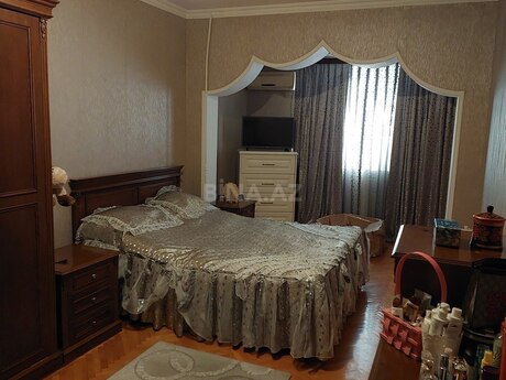 4 otaqlı köhnə tikili - Azadlıq Prospekti m. - 115 m²