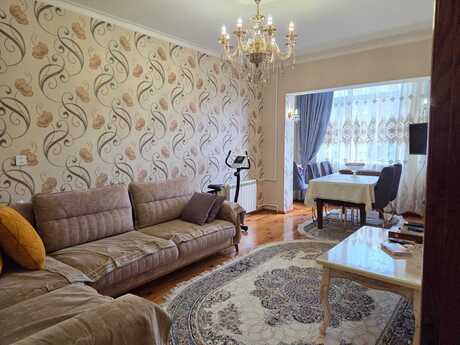 Elan №5916325 - Bakı, 9-cu mikrorayon q., 3 otaqlı, 90 m², 5/9 mərtəbə