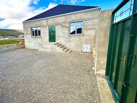 Satılır 3 otaqlı həyət evi/bağ evi 110 m², Qobu q.