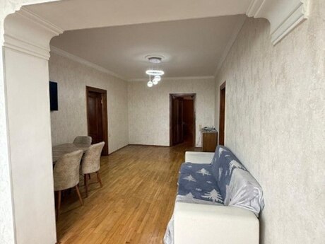 3 otaqlı köhnə tikili - Gənclik m. - 90 m²