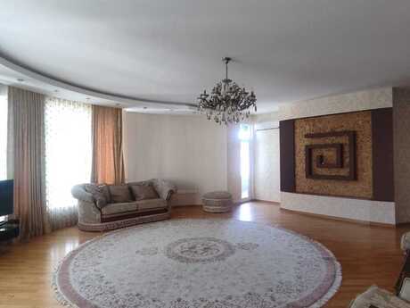 4 otaqlı yeni tikili - 28 May m. - 200 m²