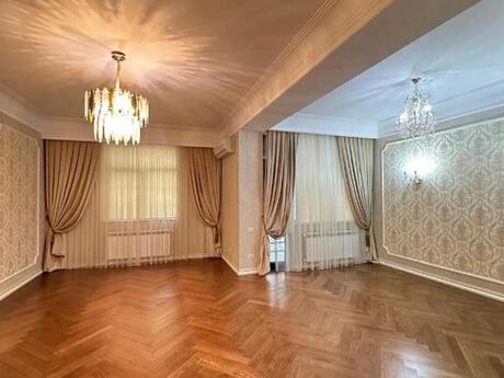 4 otaqlı yeni tikili - Elmlər Akademiyası m. - 205 m²