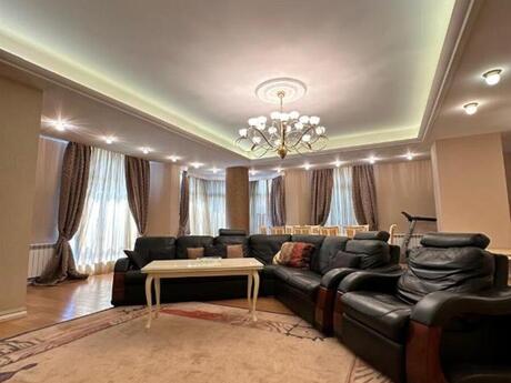 4 otaqlı yeni tikili - 28 May m. - 240 m²