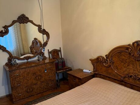 3 otaqlı köhnə tikili - 9-cu mikrorayon q. - 80 m²
