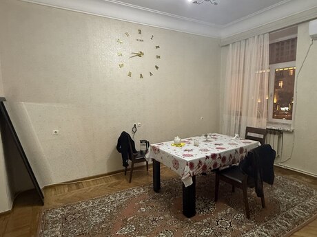 3 otaqlı köhnə tikili - Nəriman Nərimanov m. - 75 m²