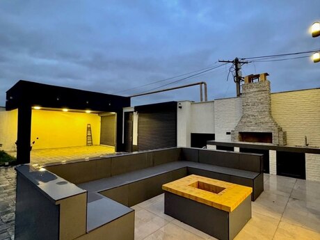 5 otaqlı həyət evi/bağ evi - Mərdəkan q. - 300 m²