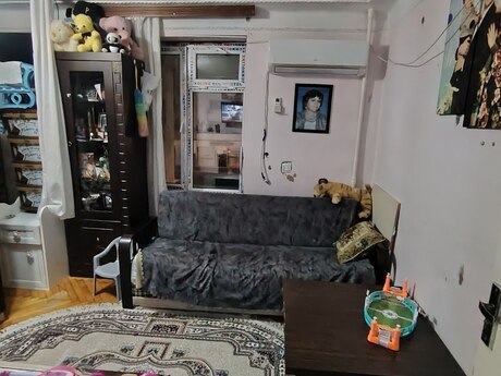 Satlr 1 otaql khn tikili 29.2 m, Elmlr Akademiyas m.