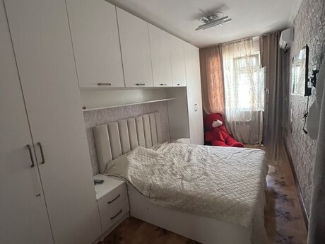 Satlr 2 otaql khn tikili 45 m, Memar cmi m.