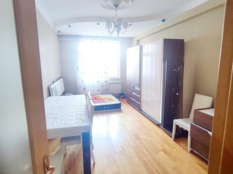 3 otaqlı mənzil, 125 m², Neftçilər: 277 999 ₼ 2