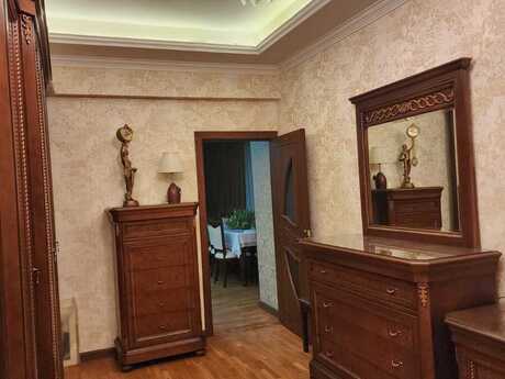 5 otaqlı yeni tikili - Nəriman Nərimanov m. - 210 m²