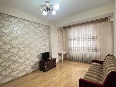1 otaqlı yeni tikili - Bakıxanov q. - 55 m²