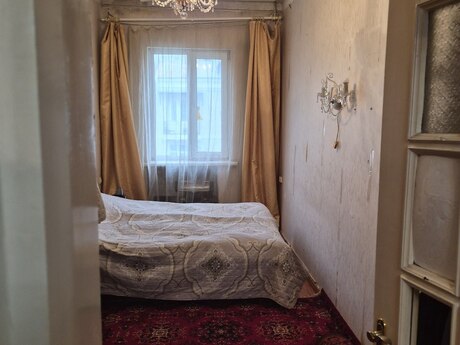 Elan №5917515 - Bakı, Şah İsmayıl Xətai m., 2 otaqlı, 60 m², 4/4 mərtəbə