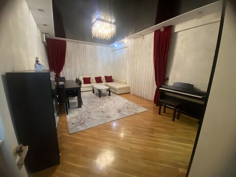 Satılır 3 otaqlı yeni tikili 130 m², Memar Əcəmi m.