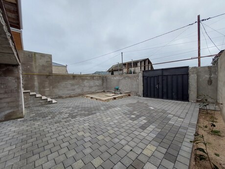 4 otaqlı həyət evi/bağ evi - Hövsan q. - 127 m²