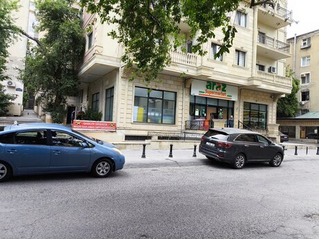 Satlr 1 otaql khn tikili 30 m, naatlar m.