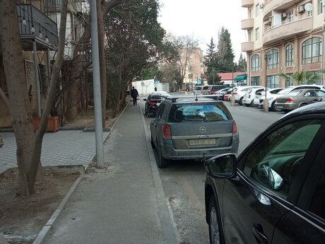 Satılır obyekt 51 m², Elmlər Akademiyası m.