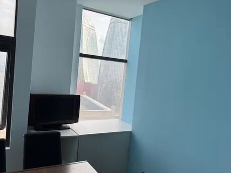 3-комн. вторичка - м. Ичеришехер - 80 м²