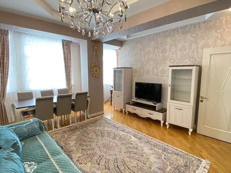 3 otaqlı köhnə tikili - Şah İsmayıl Xətai m. - 90 m²