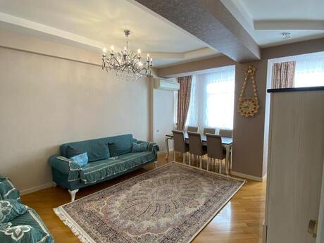3 otaqlı köhnə tikili - Şah İsmayıl Xətai m. - 90 m²