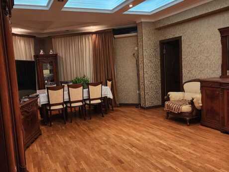 5 otaqlı köhnə tikili - Nəriman Nərimanov m. - 200 m²