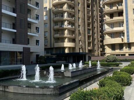 Объявление №5917907 - Баку, м. Шах Исмаил Хатаи, 2-комн., 94 м², 9/10 этаж