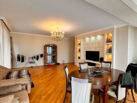 4-комнатная квартира, 146 м², Həzi Aslanov: 336 000 ₼ 4