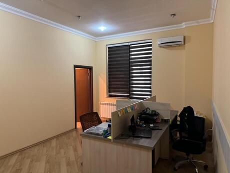 Elan №5917878 - Bakı, Elmlər Akademiyası m., 3 otaqlı, 170 m²