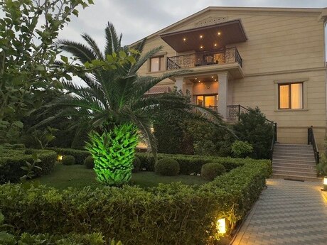 5 otaqlı həyət evi/bağ evi - Mərdəkan q. - 400 m²