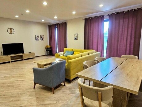 3-комн. новостройка - Сабаильский р. - 170 м²
