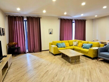 3-комн. новостройка - Сабаильский р. - 170 м²