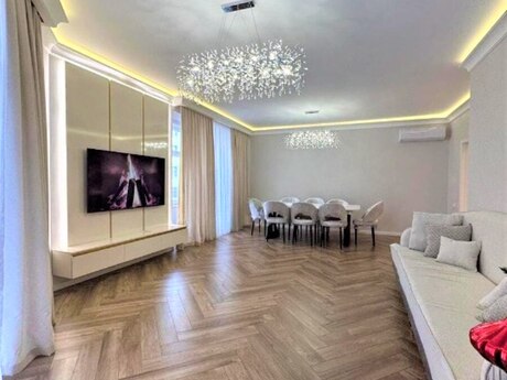 3 otaqlı yeni tikili - Ağ şəhər q. - 140 m²