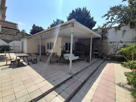 7 otaqlı həyət evi/bağ evi - Badamdar q. - 650 m²