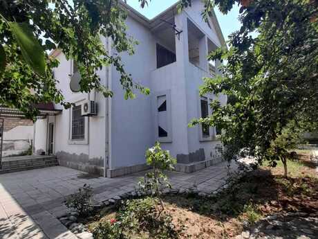 7 otaqlı həyət evi/bağ evi - Badamdar q. - 650 m²