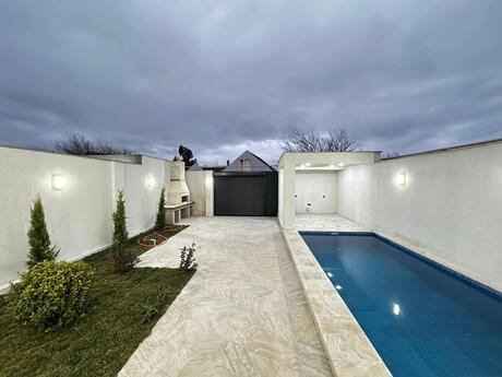 4 otaqlı həyət evi/bağ evi - Şüvəlan q. - 140 m²