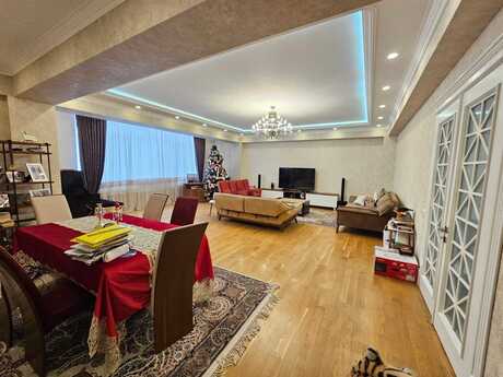 Elan №5918540 - Bakı, 20 Yanvar m., 4 otaqlı, 209 m², 14/18 mərtəbə