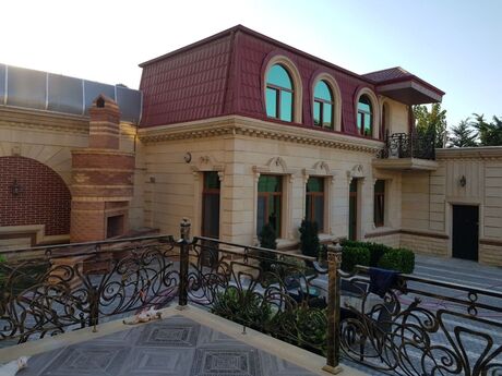 7 otaqlı həyət evi/bağ evi - Nizami r. - 600 m²