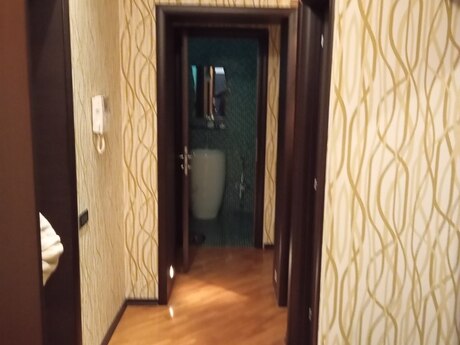 2 otaqlı köhnə tikili - Sahil m. - 70 m²