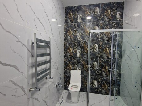 4 otaqlı həyət evi/bağ evi - Maştağa q. - 184 m²