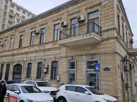 Объявление №5919043 - Баку, м. Ичеришехер, 5-комн., 210 м²