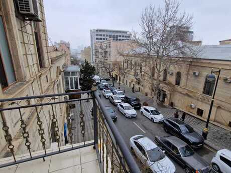 5 otaqlı ofis - İçəri Şəhər m. - 210 m²