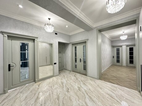 Объявление №5919337 - Баку, м. Гянджлик, 3-комн., 150 м², 5/16 этаж