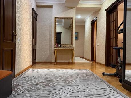 3 otaqlı yeni tikili - İnşaatçılar m. - 120 m²