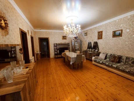 Satılır 4 otaqlı həyət evi/bağ evi 130 m², Yeni Ramana q.